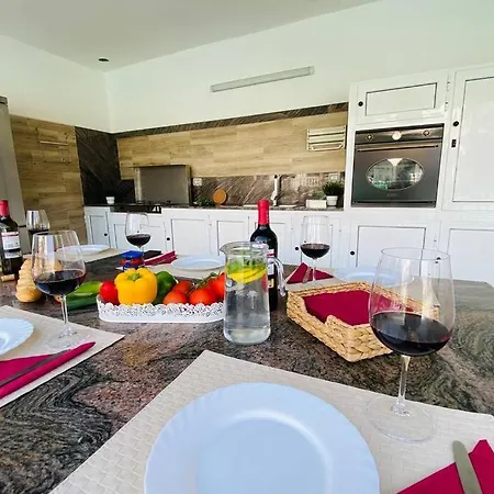 2 With Private Pool At Diaz Aleman *