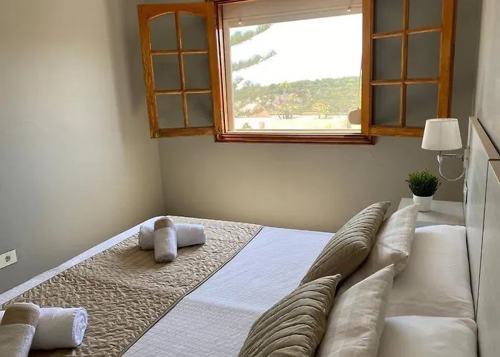 2 With Private Pool At Diaz Aleman